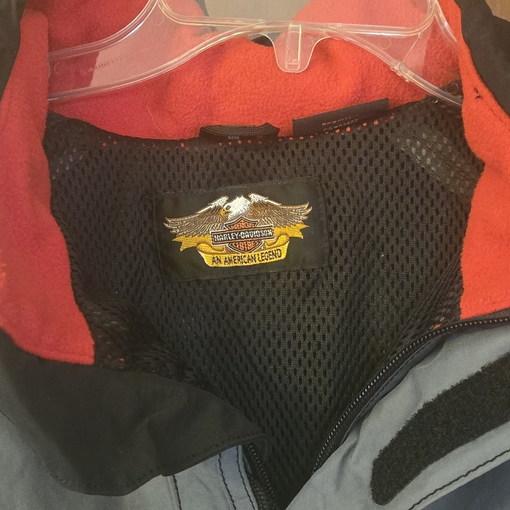 Harley-Davidson Windbreaker Black Gray Mens Medium Logo Hooded Motorcycle EUC - Picture 4 of 13